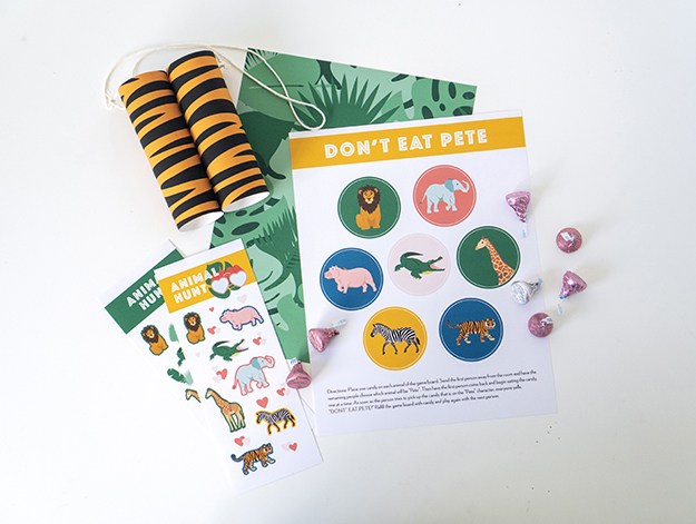 This month's Party Pack is an animal-themed Wild About You party. It is the perfect party to celebrate Valentine's Day or leave out the heart printables to throw an amazing party for your favorite animal lover. A collection of happy animals make up this Wild About You Party Pack.